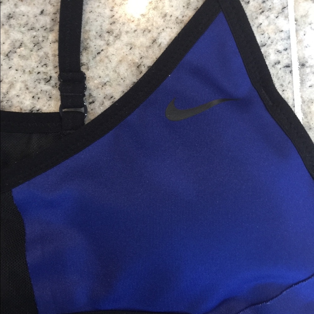 Nike bra - Picture 2 of 6